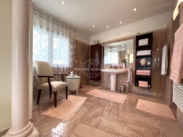 Roses – Sublime villa vue mer, appt indépendant, piscine, garage