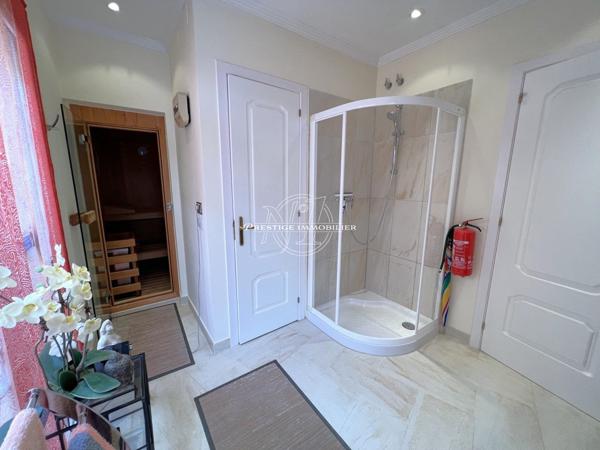 Roses – Sublime villa vue mer, appt indépendant, piscine, garage