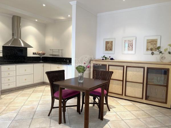 Roses – Sublime villa vue mer, appt indépendant, piscine, garage