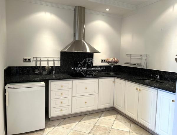 Roses – Sublime villa vue mer, appt indépendant, piscine, garage