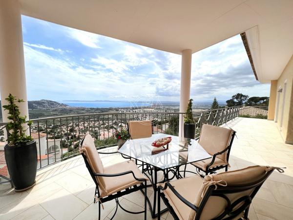 Roses – Sublime villa vue mer, appt indépendant, piscine, garage