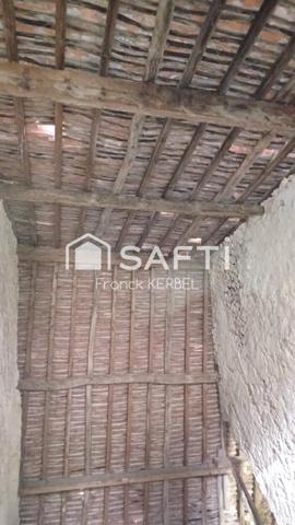 Grange à restaurer sur Auxy.