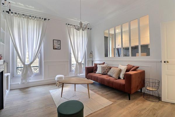 LOCATION APPARTEMENT MEUBLE RUE BRETEUIL - 13006 MARSEILLE - 3 PIECES 74.13M² - 2 CHAMBRES