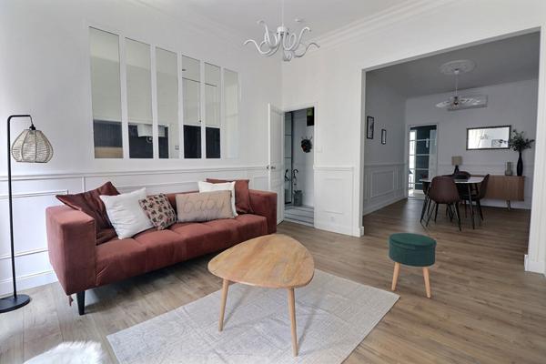 LOCATION APPARTEMENT MEUBLE RUE BRETEUIL - 13006 MARSEILLE - 3 PIECES 74.13M² - 2 CHAMBRES