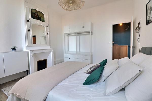 LOCATION APPARTEMENT MEUBLE RUE BRETEUIL - 13006 MARSEILLE - 3 PIECES 74.13M² - 2 CHAMBRES