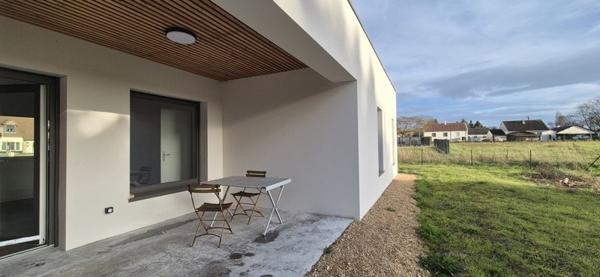 Maison à louer |  Savigné-sur-Lathan |  4 pièces | 110 m²