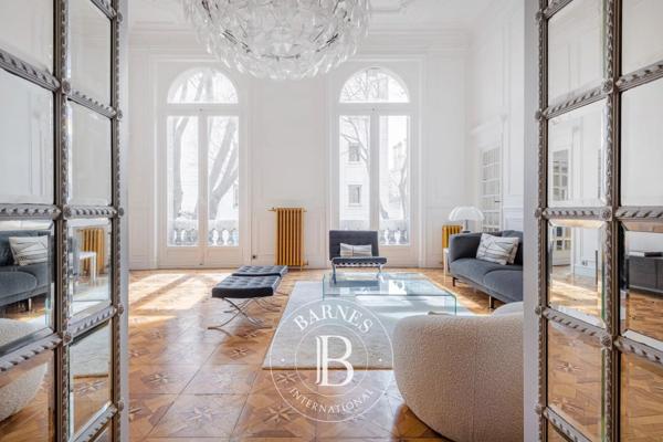 Marseille 8ème, Appartement 4 Chambres -  267 m² à vendre