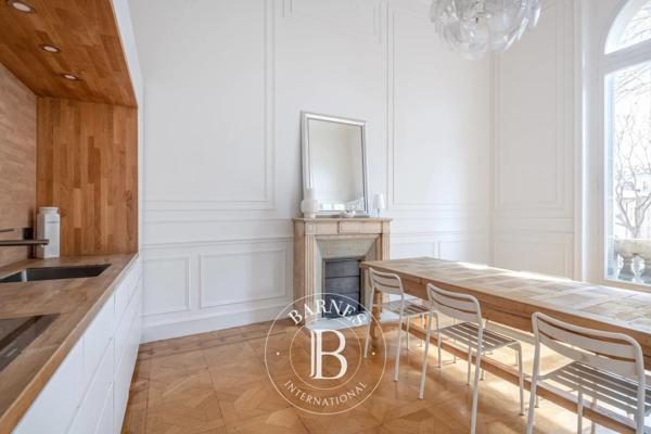 Marseille 8ème, Appartement 4 Chambres -  267 m² à vendre