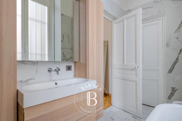 Marseille 8ème, Appartement 4 Chambres -  267 m² à vendre