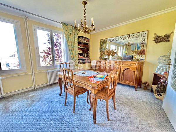 Maison individuelle à rénover - Jardin clos - Sous-sol total - proche de la poste à Verrières-le-Buisson