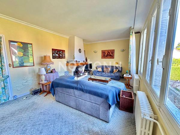 Maison individuelle à rénover - Jardin clos - Sous-sol total - proche de la poste à Verrières-le-Buisson