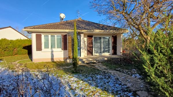 A vendre Magny les hameaux Cressely, Maison plain pied individuelle sur terrain clos 450m²