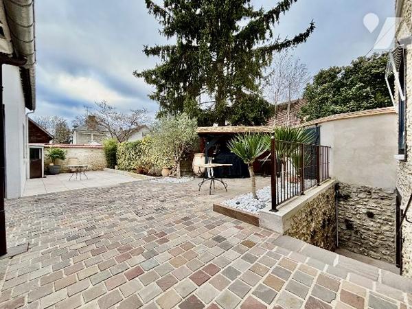 Maison F7 de 166 m2 avec garage