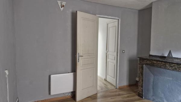 Maison de ville avec 2 entrées (2 logements possibles)