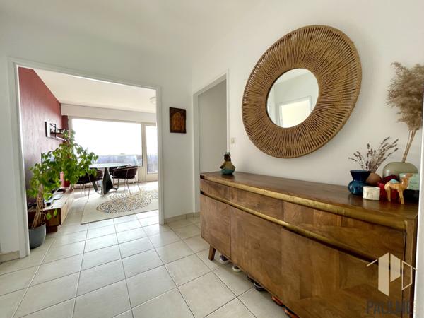 Sergy (01630) SERGY APPT T4