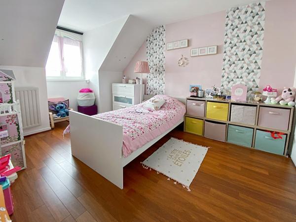 EXCLUSIVITE Maison VAUREAL 6 pièces 130 m² avec jardin.