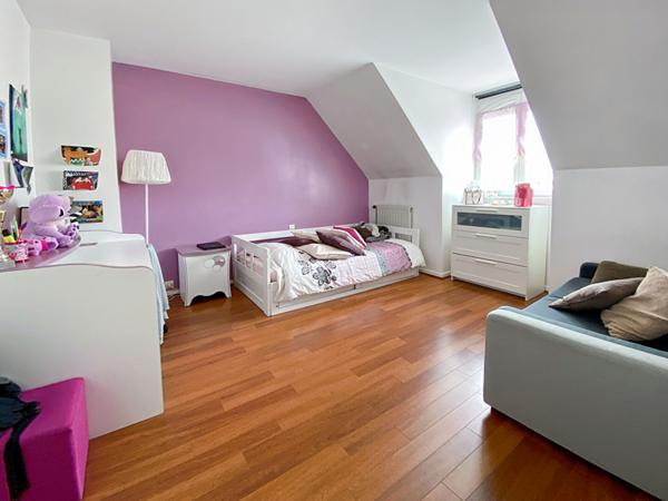 EXCLUSIVITE Maison VAUREAL 6 pièces 130 m² avec jardin.