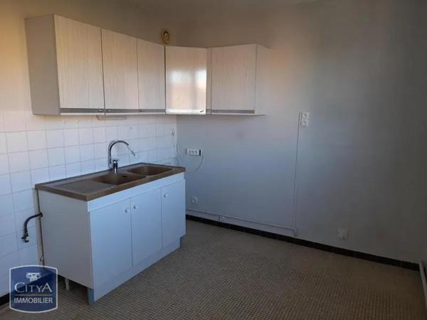 Appartement à louer 4 pièces 82.01m² Gleizé (69400)