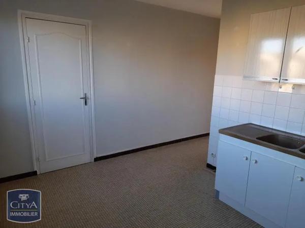 Appartement à louer 4 pièces 82.01m² Gleizé (69400)