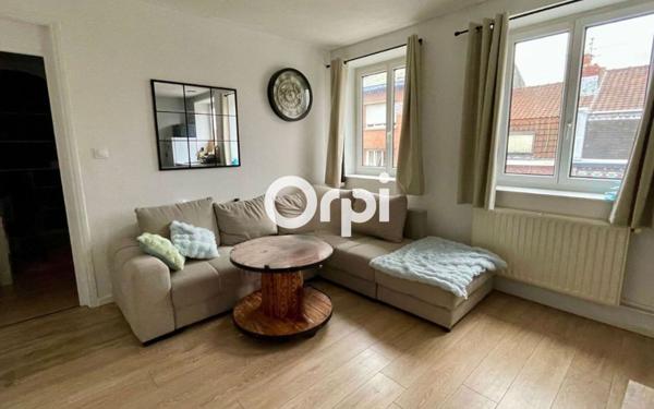 Immeuble à vendre    10 pièces • 187,28 m2 Faches-Thumesnil