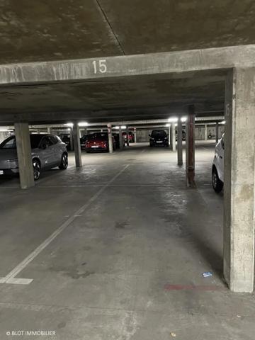 Parking 12m²