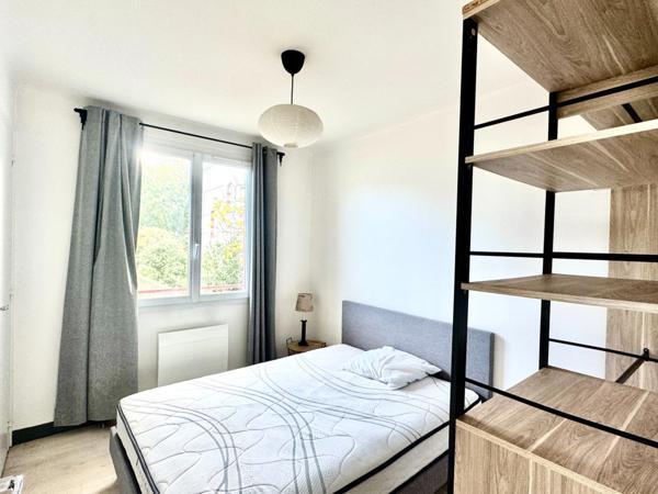 LE POULIGUEN-APPARTEMENT T2 DE 37M2-UNE PLACE DE PARKING-PROCHE COMMERCE A PIED- AU CALME