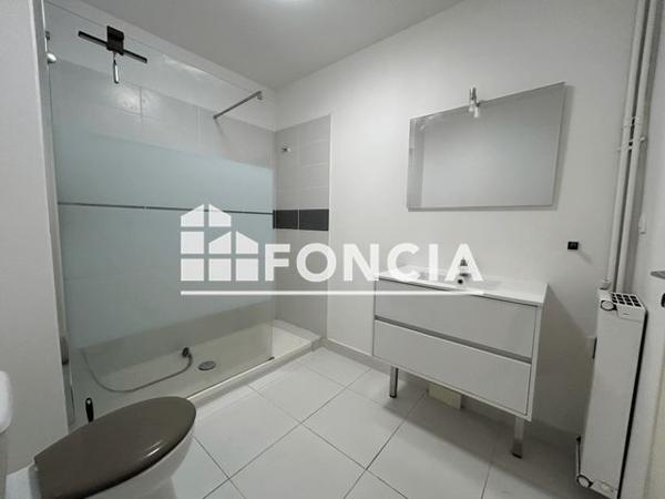 Location Studio 27.48 m² - 21 ALLEE DES FOREURS Talence 33400