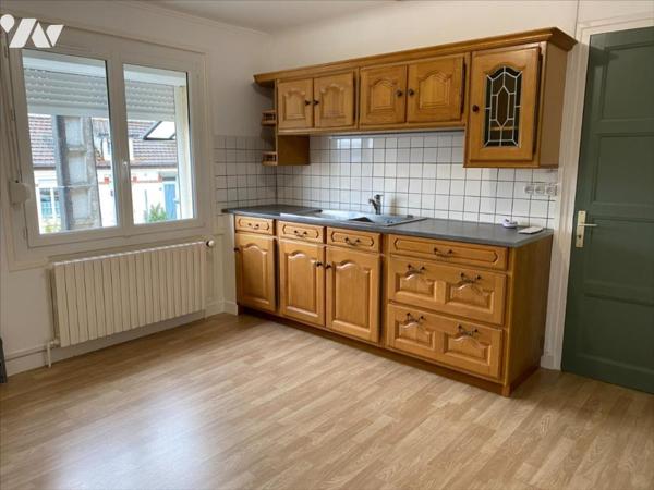 AUBE - Immeuble de 3 appartements