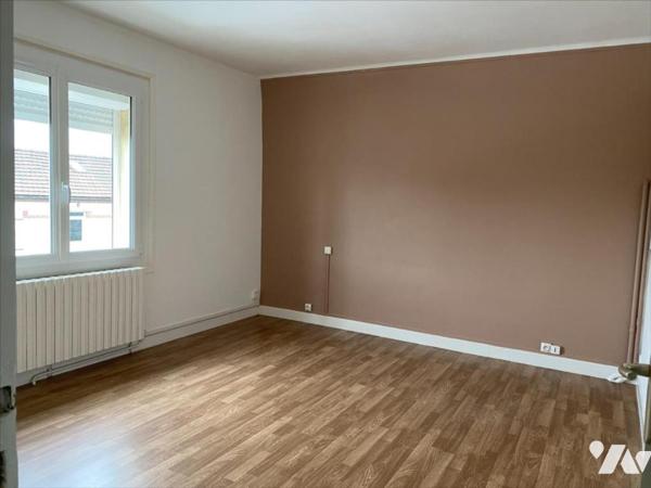 AUBE - Immeuble de 3 appartements