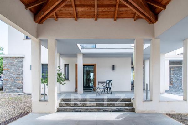 FOLELLI - VILLA D'ARCHITECTE DE 225m2 AVEC VUE MER ET PISCINE