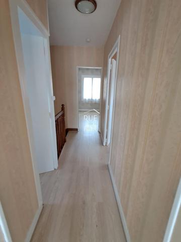 86540 THURE Maison Thure 5 pièce(s) 98 m2