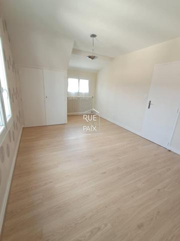 86540 THURE Maison Thure 5 pièce(s) 98 m2