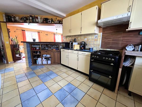 Maison Courdimanche 6 pièce(s) 197 m2 €450 000 ** - Référence 2137