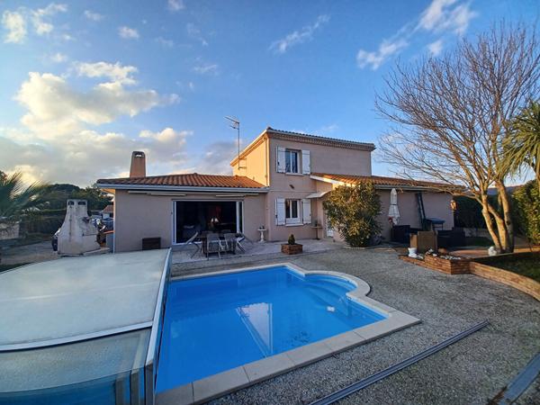 33440 AMBARES ET LAGRAVE - Maison 5 pièces 143 m² A VENDRE.