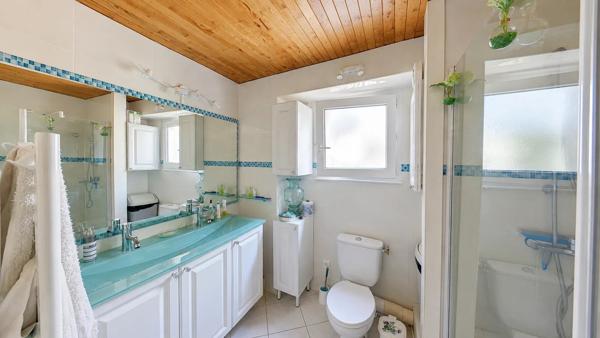 Vente                                                      Maison
                        
                     7 pièces                      148 m2                     à Cazals