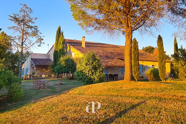 Saint-Clar (32380) Emplacement Parfait !!