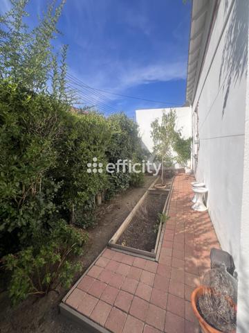 Maison
         7 pièces
        - 147 m² Exclusivité 577 500 € *