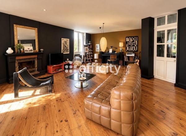 Maison
         7 pièces
        - 147 m² Exclusivité 577 500 € *