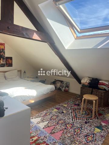 Maison
         7 pièces
        - 147 m² Exclusivité 577 500 € *