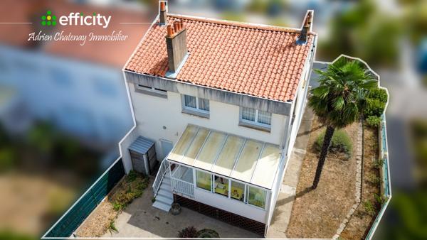 Maison
         6 pièces
        - 110 m² 213 600 € *