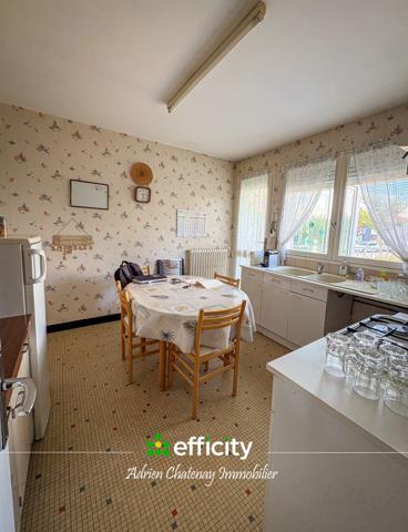 Maison
         6 pièces
        - 110 m² 213 600 € *