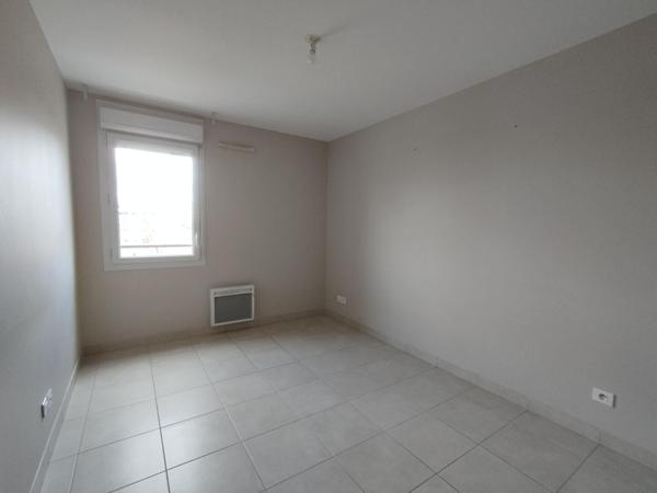 3 PIECES MARSEILLE 8EME