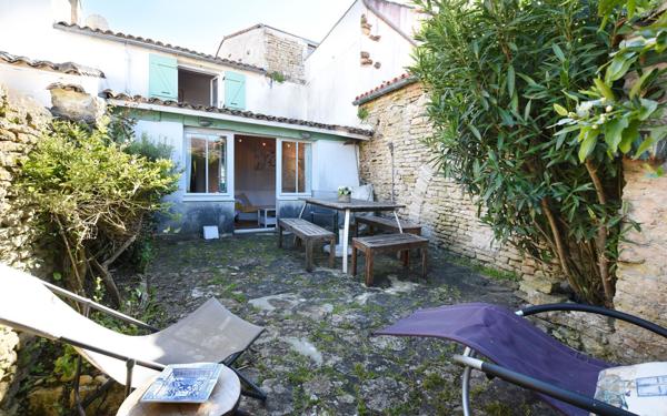 Maison à vendre    5 pièces • 104 m2 Les Portes-en-Ré