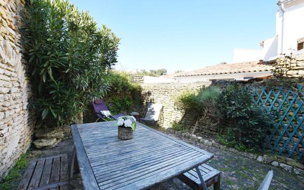 Maison à vendre    5 pièces • 104 m2 Les Portes-en-Ré