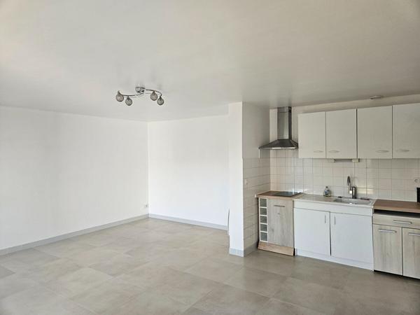 Maison d'habitation de plain-pied rénovée à louer à Perrusson