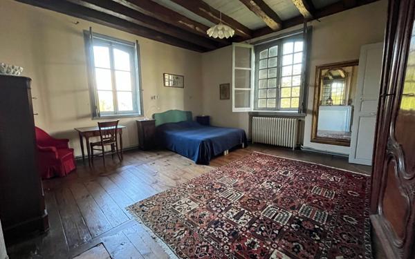 Maison à vendre    10 pièces • 408 m2 Saint-Martin-de-Seignanx