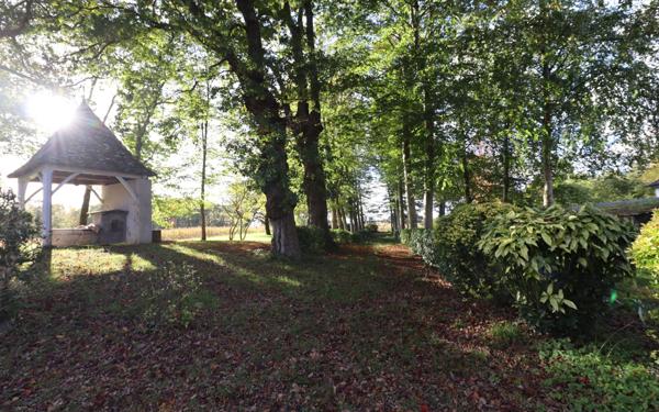 Maison à vendre    10 pièces • 408 m2 Saint-Martin-de-Seignanx