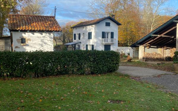 Maison à vendre    10 pièces • 408 m2 Saint-Martin-de-Seignanx