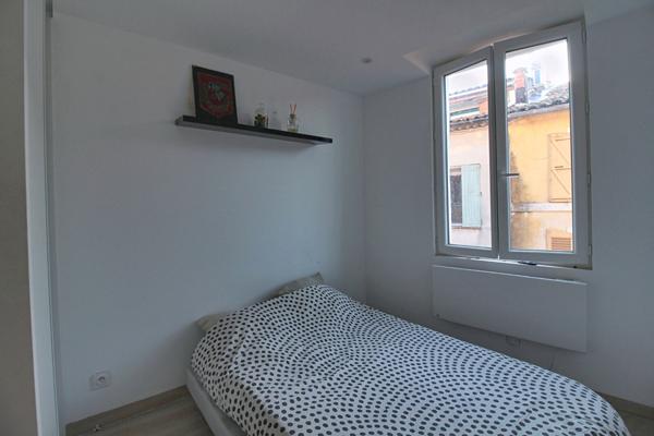 À VENDRE EN EXCLUSIVITÉ à DRAGUIGNAN Appartement T2 de 30 m²