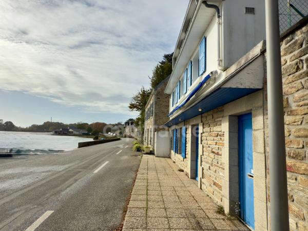 LA FORET FOUESNANT - Maison à rénover avec restaurant et duplex, vue mer – Opportunité rare à vendre !